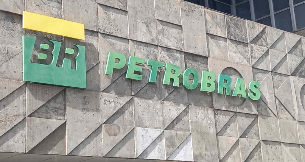 Petrobras  anuncia redução de 3,6%